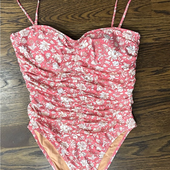 J. Crew Other - J.Crew Ruched Sweetheart One-Piece Swimsuit in the Tossed Floral print size 16